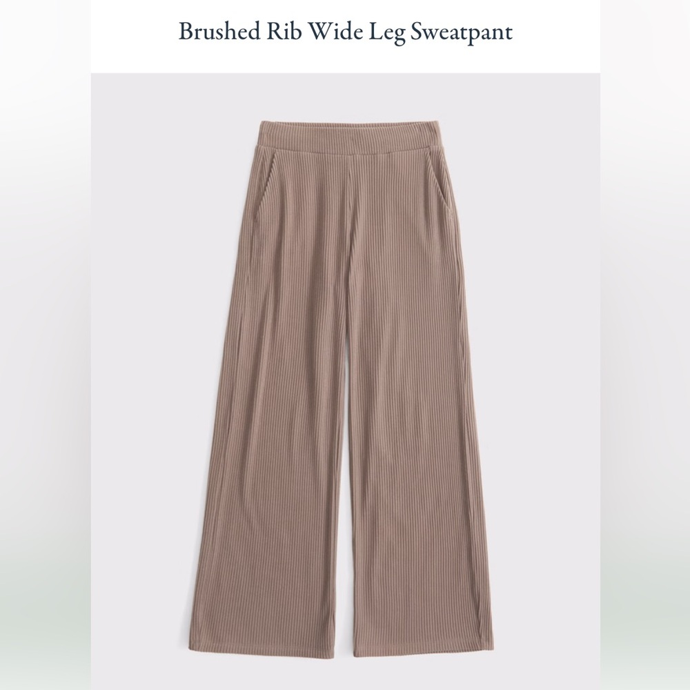 A&F NWOT Brushed Rib Wide Leg Sweatpant